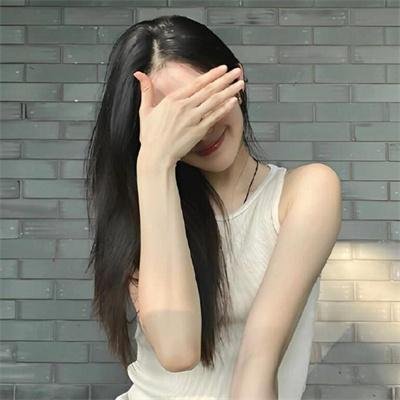 内心强大的美女白川